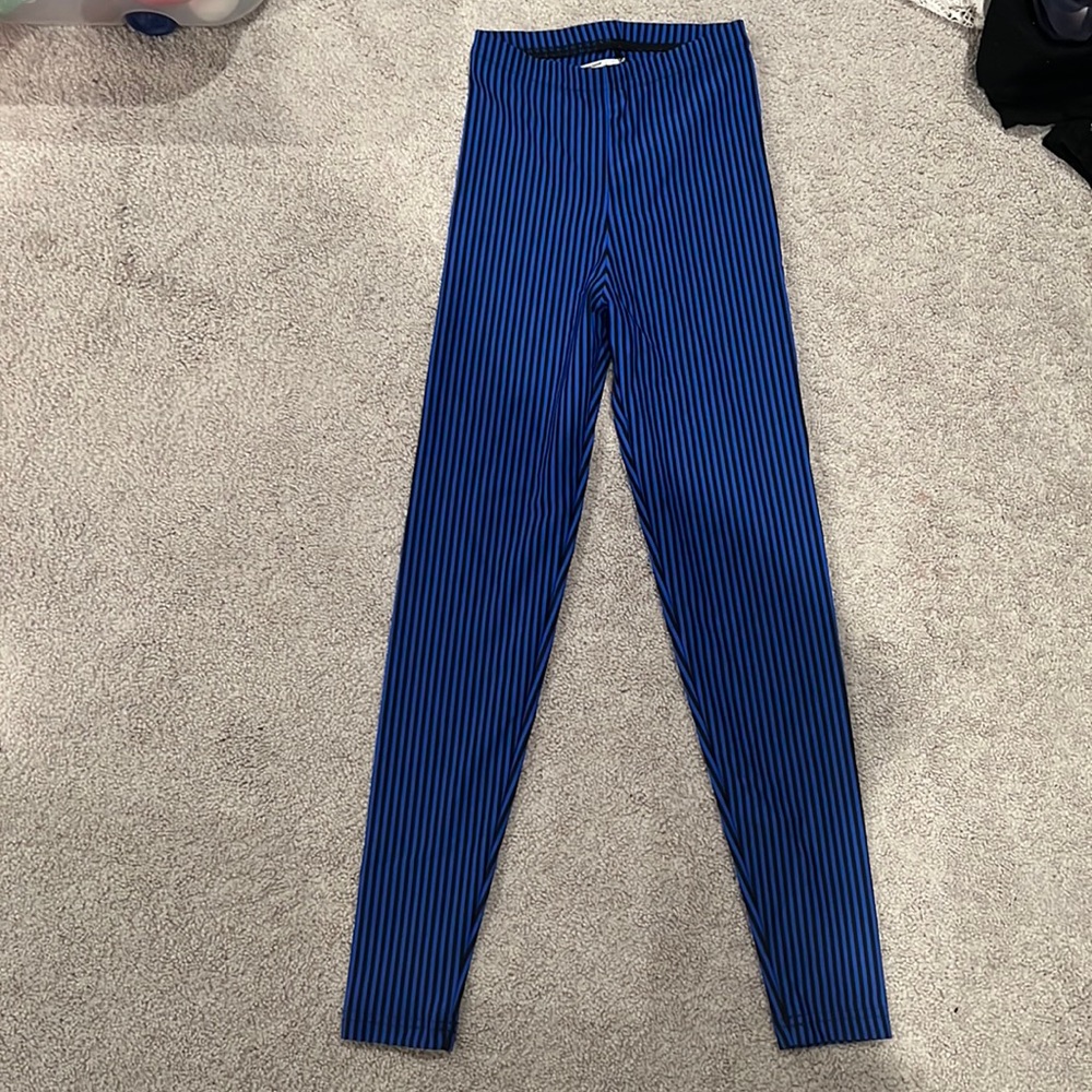 Black and blue pin stripe leggings